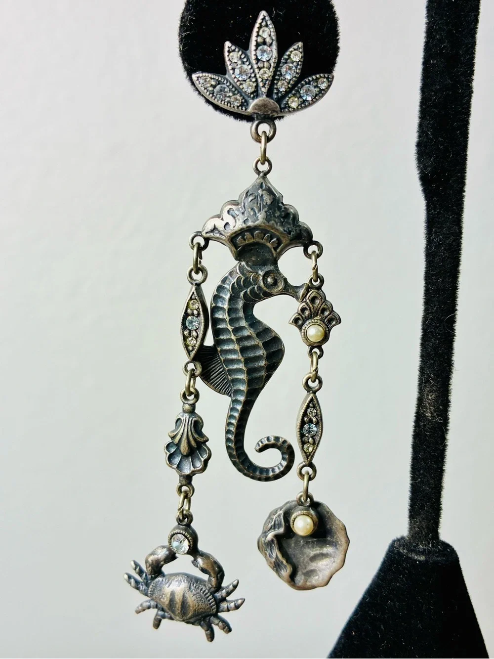VTG Banana Bob Art Deco Style Sea Horse Dangling Chandelier Pierced Earrings EUC